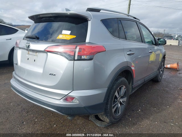 Toyota Rav4 Xle 2017 2T3WFREV4HW342396 Image 4