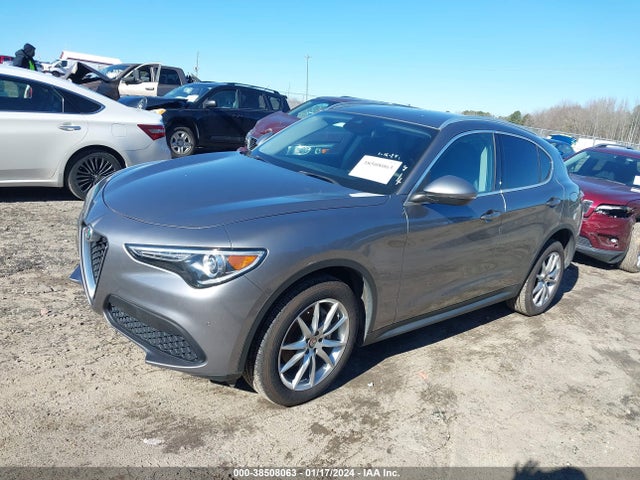 ZASFAKBN3J7B64807 Alfa Romeo Stelvio Ti Awd