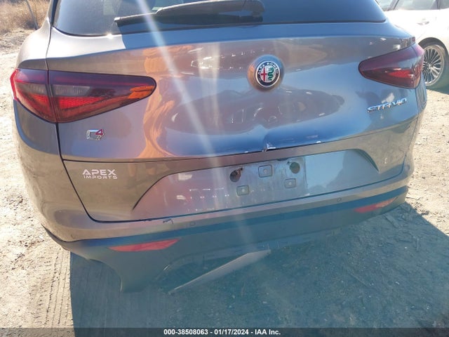 ZASFAKBN3J7B64807 Alfa Romeo Stelvio Ti Awd
