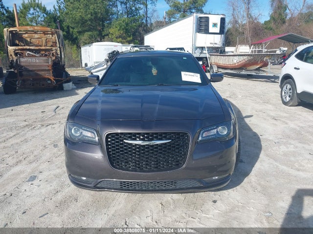 2C3CCABG2KH585509 Chrysler 300 300s