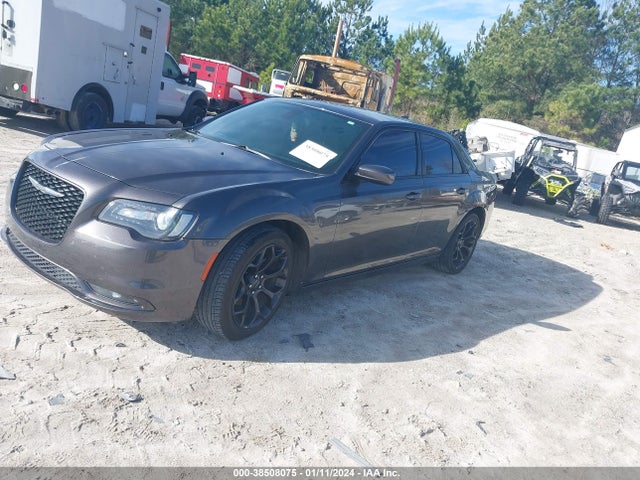2C3CCABG2KH585509 Chrysler 300 300s