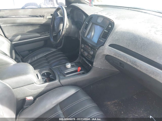 2C3CCABG2KH585509 Chrysler 300 300s