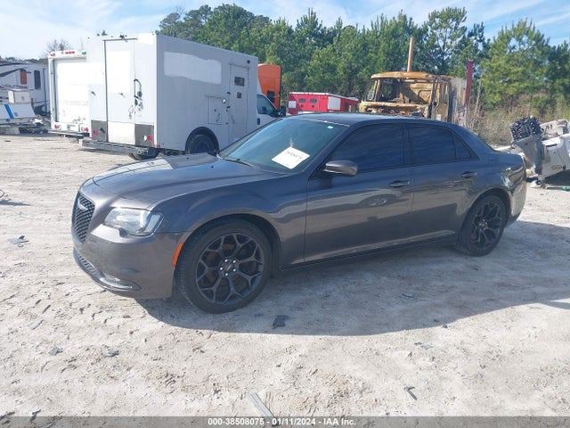 2C3CCABG2KH585509 Chrysler 300 300s