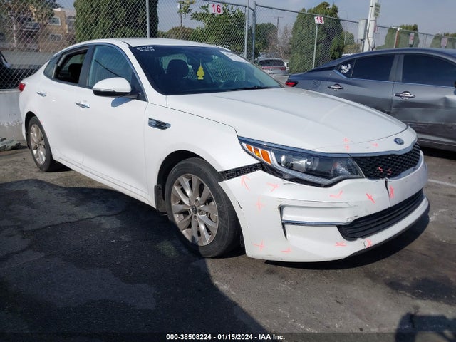 KIA Optima 2018 5XXGT4L33JG267765 Image 13