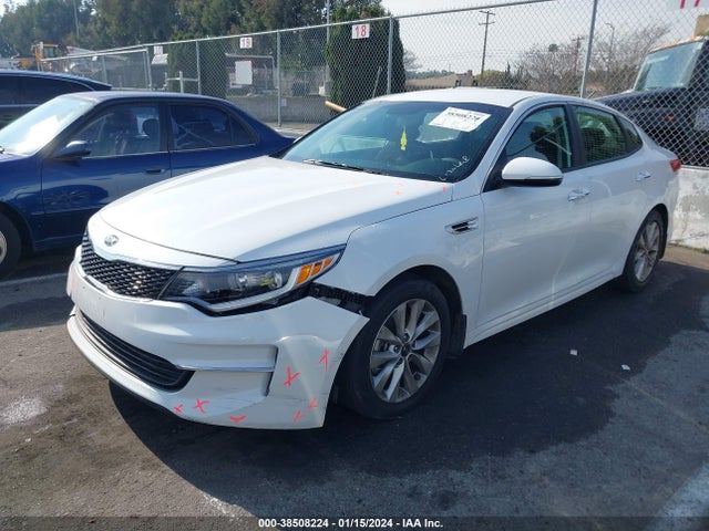 KIA Optima 2018 5XXGT4L33JG267765 Image 14