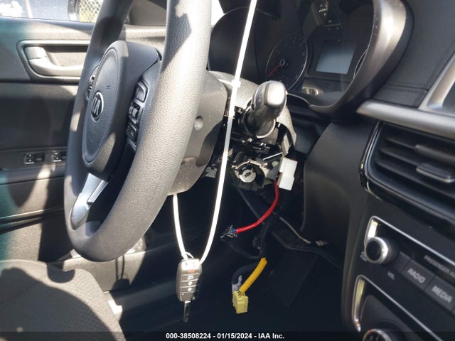KIA Optima 2018 5XXGT4L33JG267765 Image 18