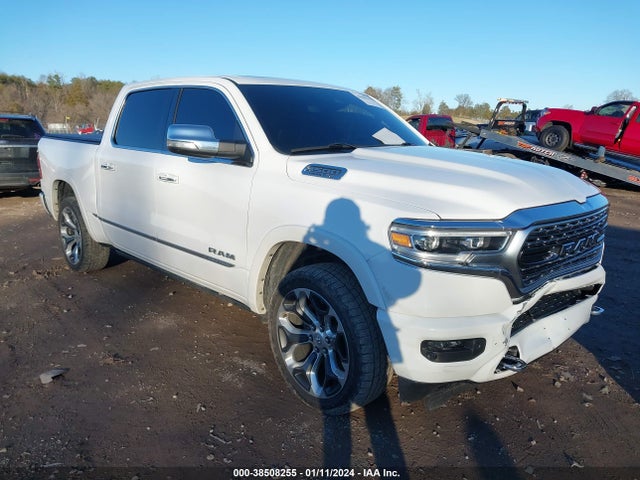 2020 RAM 1500 LIMITED 4X4 5'7 BOX VIN: 1C6SRFHT0LN137096