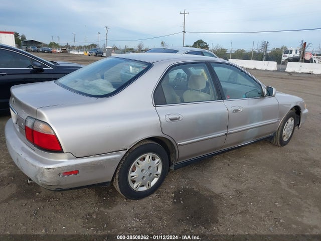 1997 HONDA ACCORD VALUE VIN: 1HGCD5688VA159878