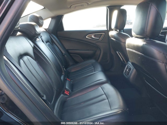 Chrysler 200 Limited Platinum 2016 1C3CCCAB5GN195620 Image 8