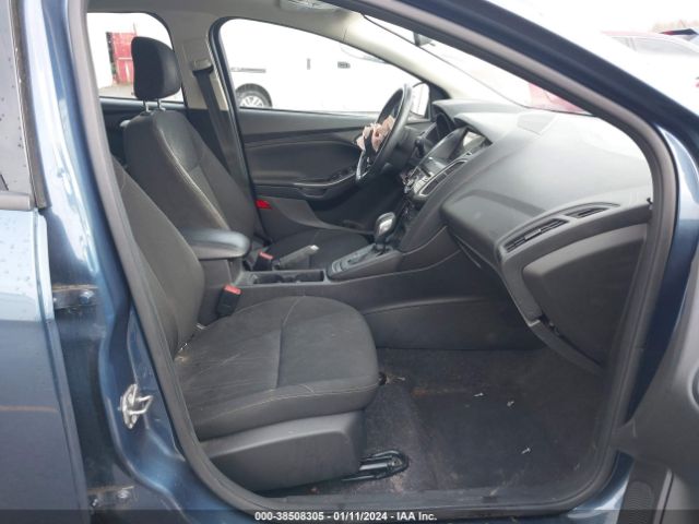 1FADP3M20JL205916 Ford FOCUS SEL
