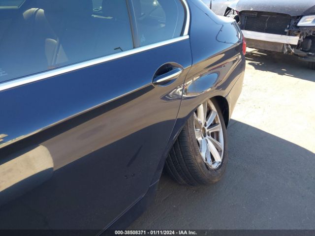 WBA5A5C56GG353221 BMW 528I