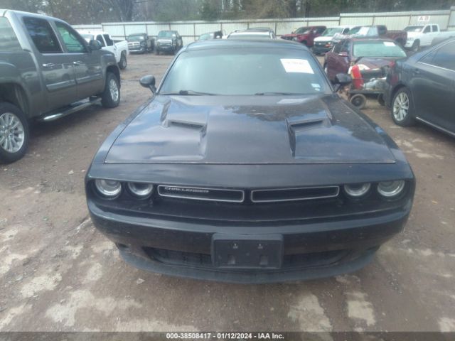 2C3CDZAG9GH153827 Dodge Challenger Sxt