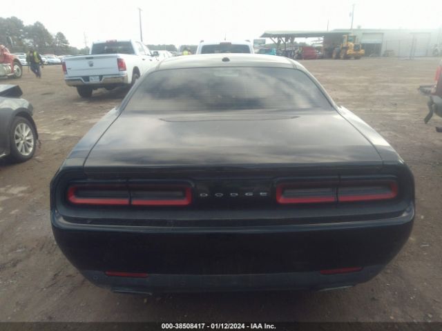 2C3CDZAG9GH153827 Dodge Challenger Sxt