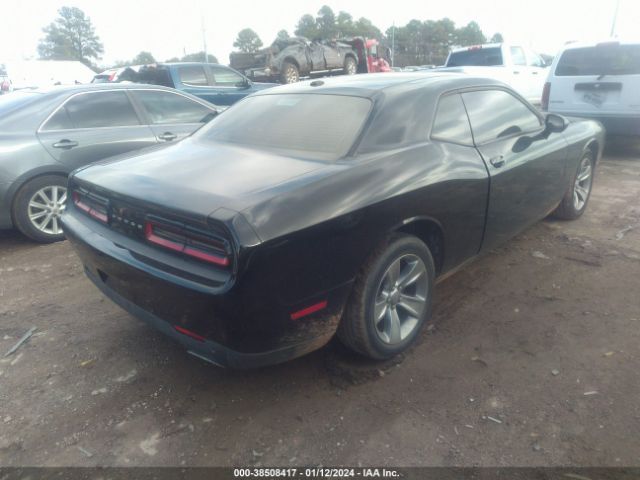 2C3CDZAG9GH153827 Dodge Challenger Sxt