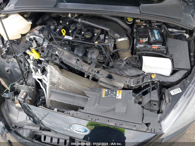 Ford FOCUS ST 2017 1FADP3L95HL327390 Image 10