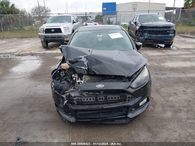 Ford FOCUS ST 2017 1FADP3L95HL327390 Image 12
