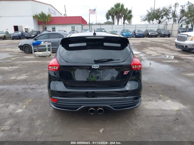 Ford FOCUS ST 2017 1FADP3L95HL327390 Image 16