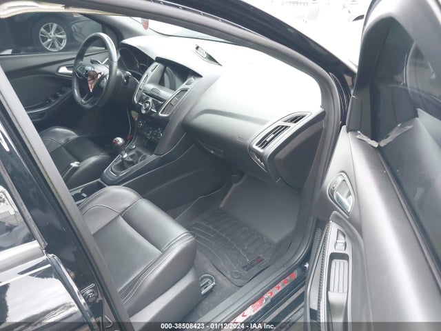 Ford FOCUS ST 2017 1FADP3L95HL327390 Image 5