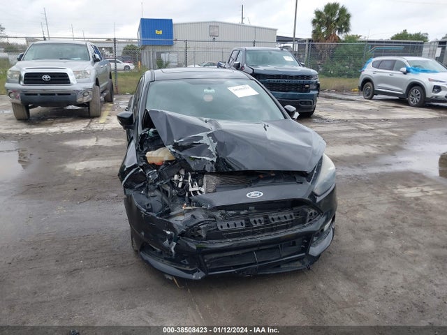 Ford FOCUS ST 2017 1FADP3L95HL327390 Image 6