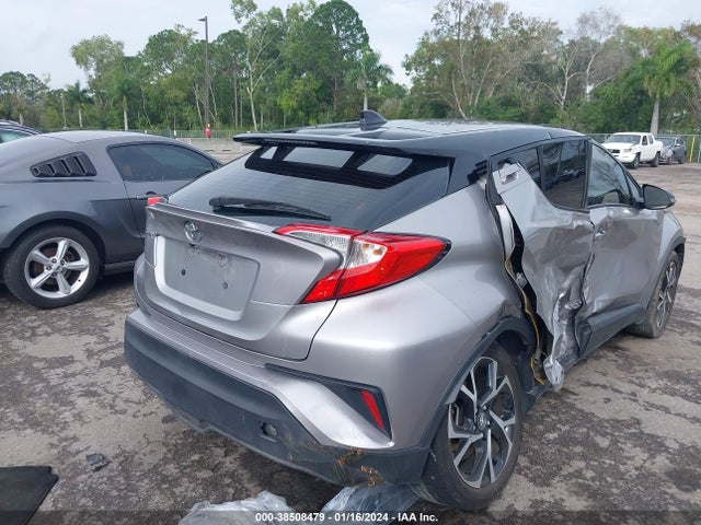 Toyota C-HR XLE 2019 NMTKHMBX7KR074050 Image 4