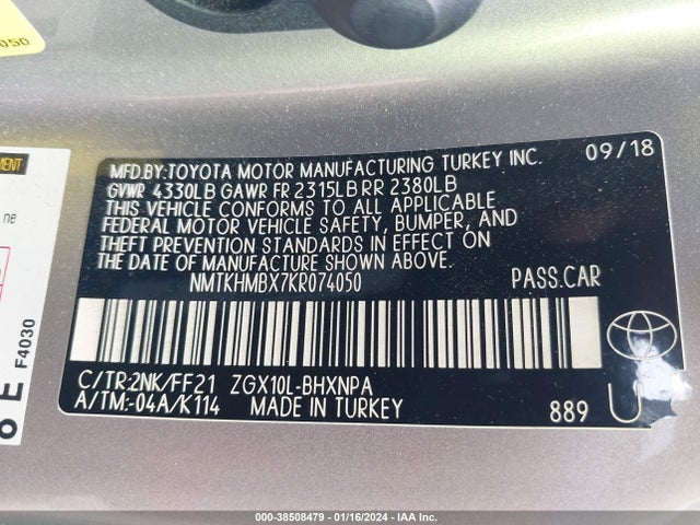 Toyota C-HR XLE 2019 NMTKHMBX7KR074050 Image 9