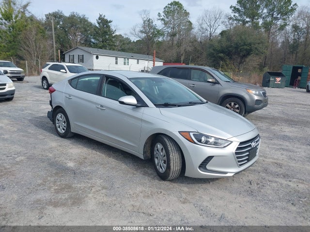2017 5NPD74LF1HH082713 main image