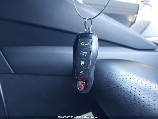 2017 PORSCHE 718 CAYMAN WP0AB2A89HK285148 Photo 10