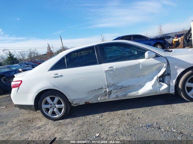 38508877 :رقم المزاد ، 4T1BE46K48U742475 vin ، 2008 Toyota Camry Se مزاد بيع