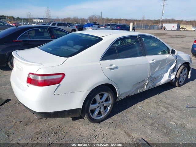38508877 :رقم المزاد ، 4T1BE46K48U742475 vin ، 2008 Toyota Camry Se مزاد بيع