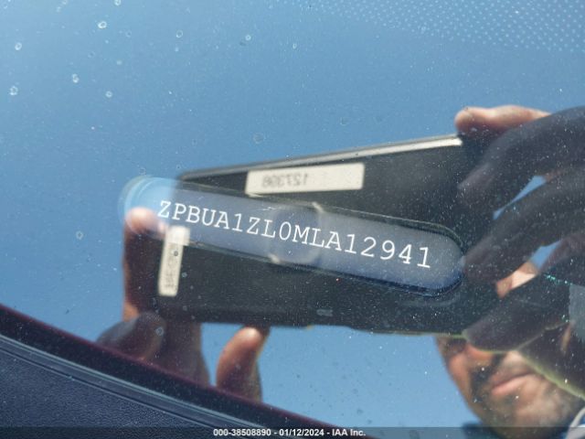 ZPBUA1ZL0MLA12941 Lamborghini Urus Graphite Capsule/pearl Capsule