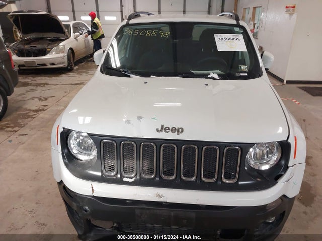 ZACCJBBB4JPJ23619 Jeep Renegade Latitude 4x4