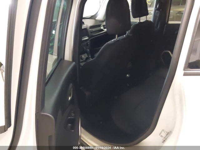 ZACCJBBB4JPJ23619 Jeep Renegade Latitude 4x4