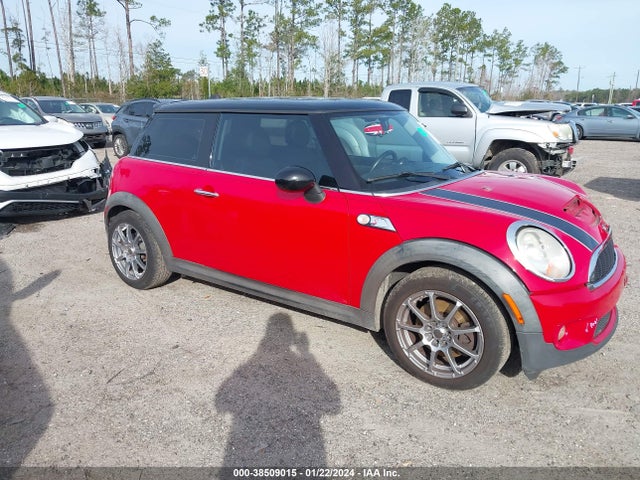 2009 MINI COOPER S WMWMF73509TT94284 Photo 0