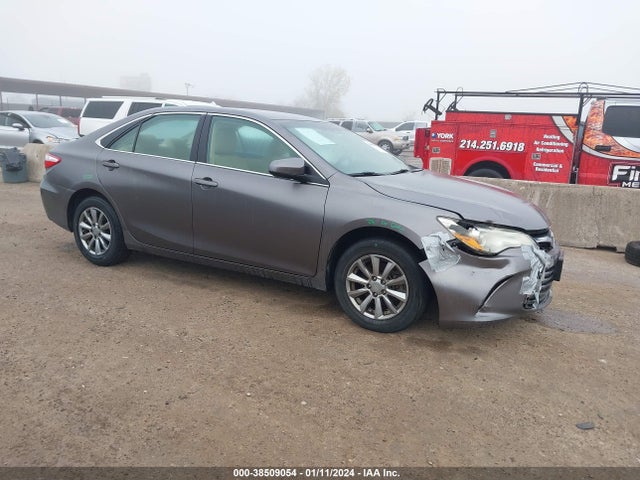 Toyota CAMRY LE 2015 4T4BF1FK0FR515556 главное изображение