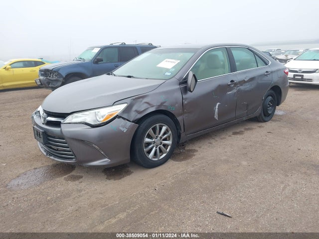 Toyota CAMRY LE 2015 4T4BF1FK0FR515556 Image 2