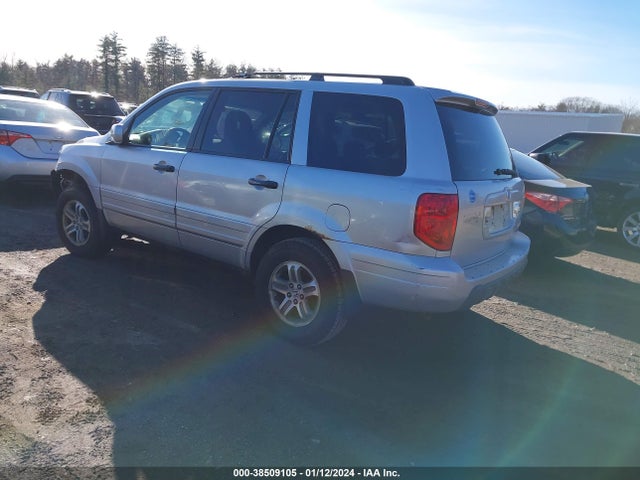 2005 HONDA PILOT EX VIN: 5FNYF18465B061764