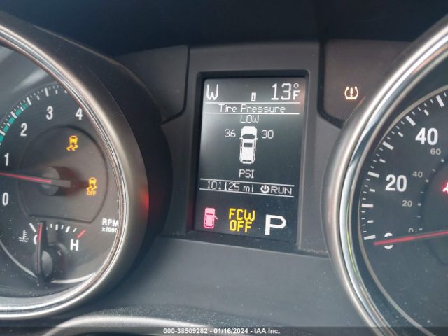 2011 JEEP GRAND CHEROKEE 1J4RR6GT2BC702459 Photo 6