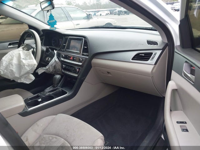 2018 HYUNDAI SONATA SE VIN: 5NPE24AF5JH700403