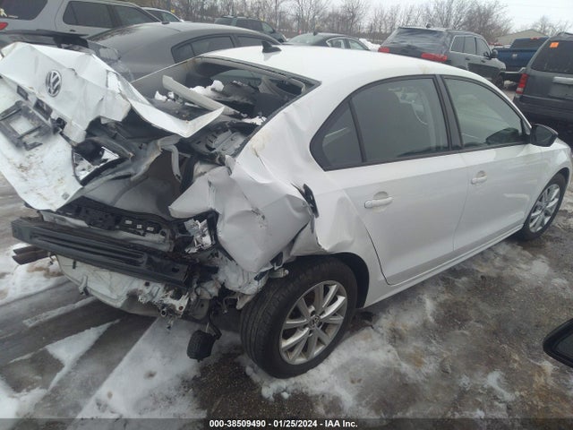 3VWD07AJ4FM211013 Volkswagen Jetta 1.8t Se