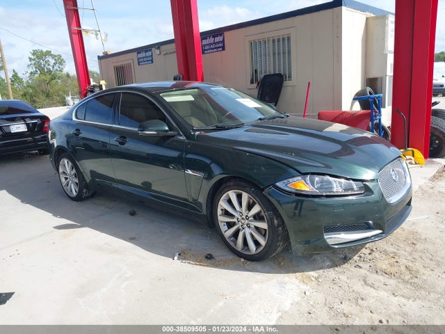 2012 JAGUAR XF SAJWA0FBXCLS37521 Photo 0