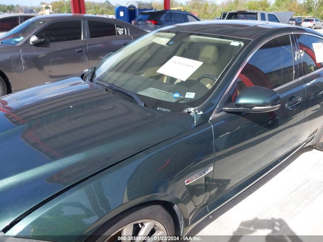 2012 JAGUAR XF SAJWA0FBXCLS37521 Photo 5