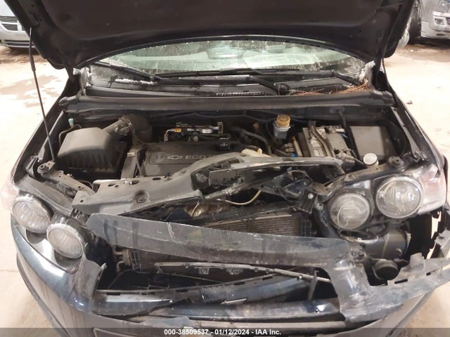 Chevrolet Sonic Lt Auto 2015 1G1JC5SH3F4149329 Image 10