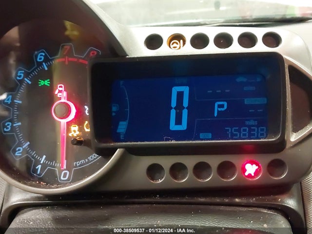 Chevrolet Sonic Lt Auto 2015 1G1JC5SH3F4149329 Image 7