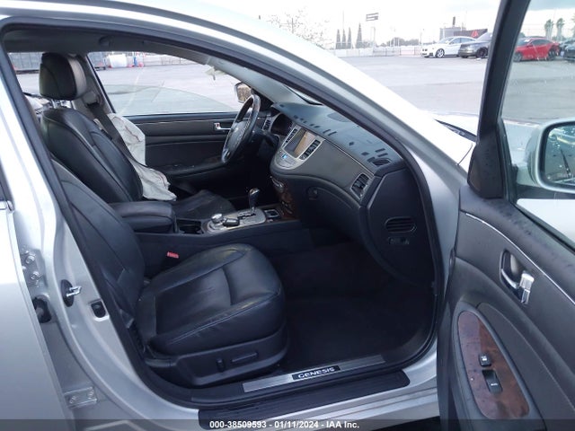 2009 HYUNDAI GENESIS 4.6 VIN: KMHGC46F49U059188