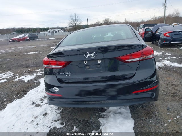 2018 HYUNDAI ELANTRA SE VIN: 5NPD74LFXJH355749
