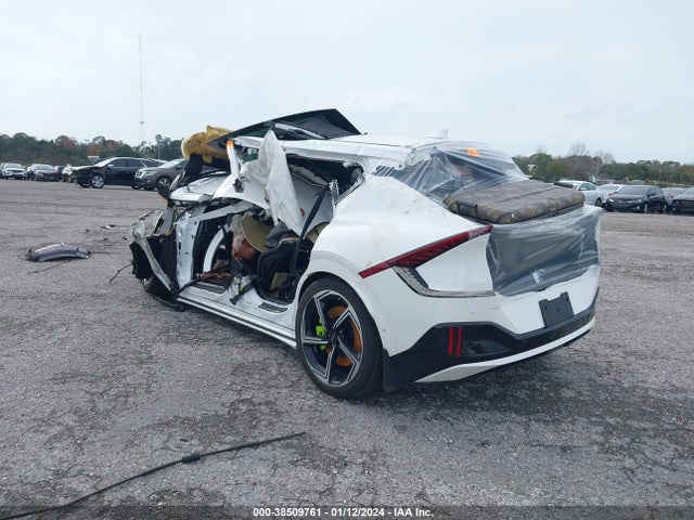 KIA Ev6 Gt 2023 KNDC5DLEXP5114405 Image 3
