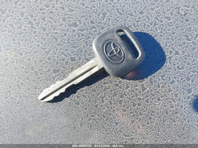 2003 TOYOTA SIENNA XLE VIN: 4T3ZF13C53U511382