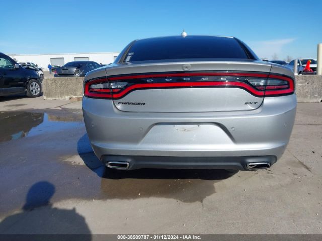 2C3CDXHG1JH157498 Dodge Charger Sxt Plus Rwd