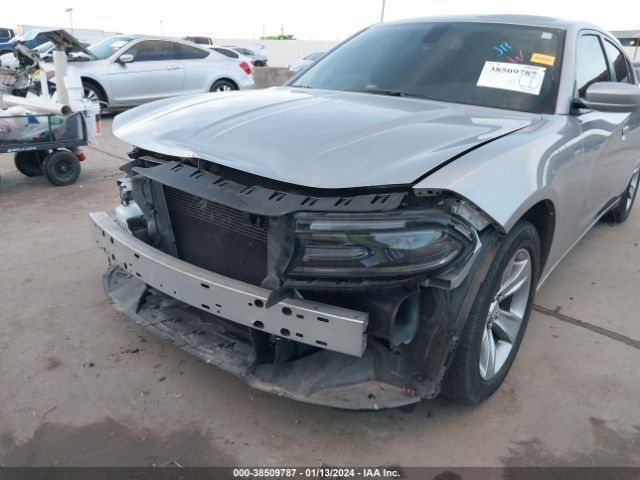 2C3CDXHG1JH157498 Dodge Charger Sxt Plus Rwd