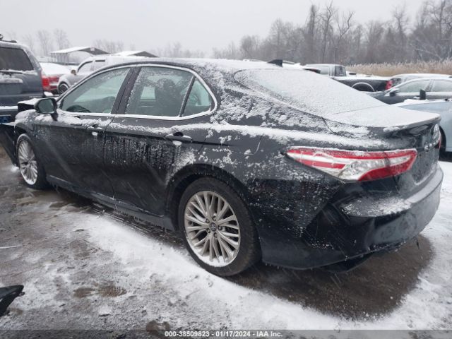 4T1B11HKXJU114174 Toyota CAMRY XLE